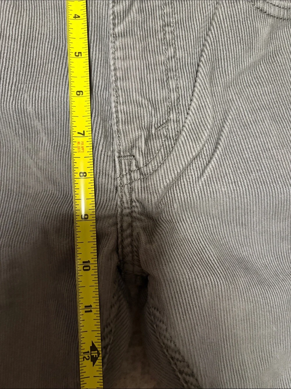 Levi's 512 Men's Slim taper corduroy in Dark Charcoal
